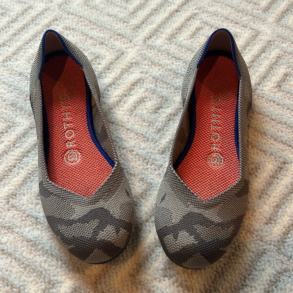 Rothy’s, The Flat, size 6, Grey camo